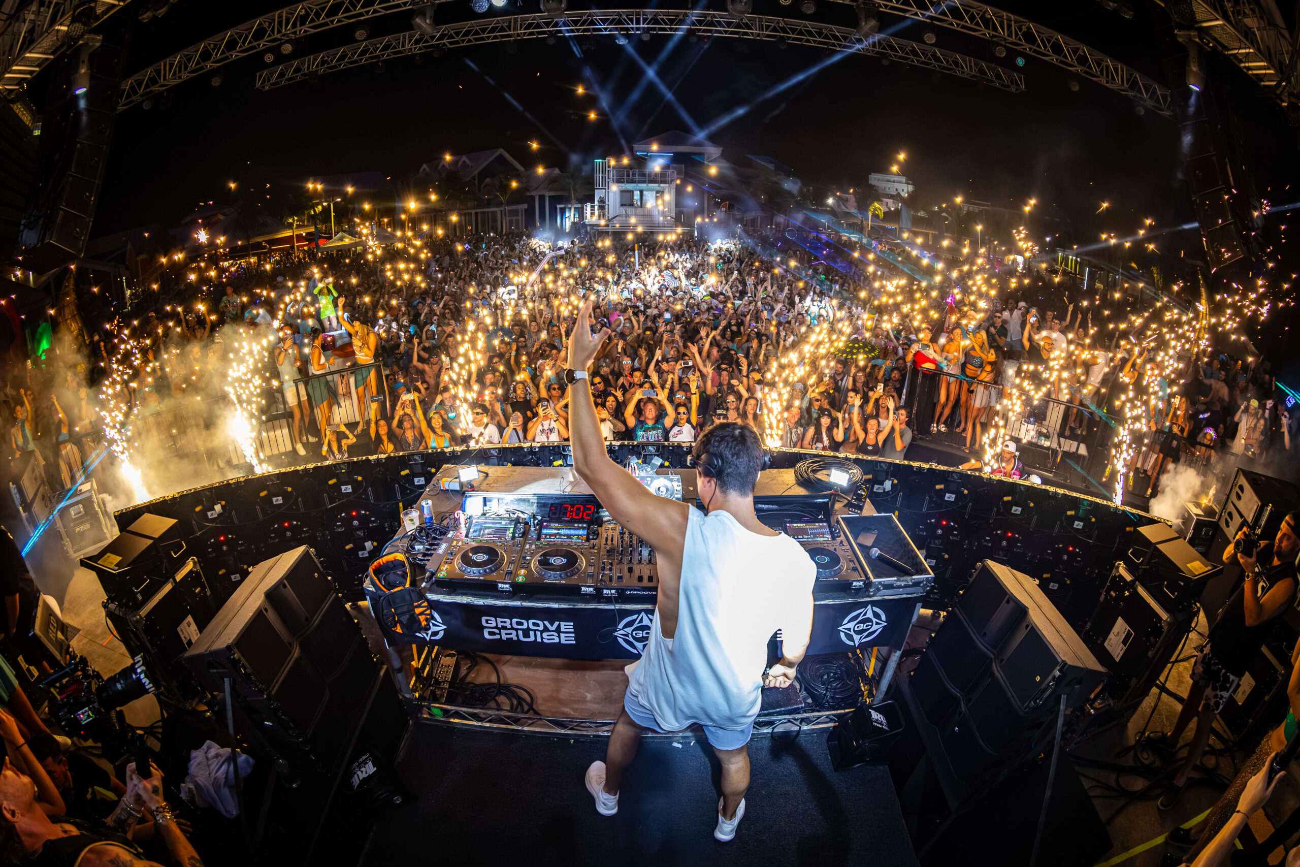 20260124-190234-RUDGRCOM-R3A_6850-LR